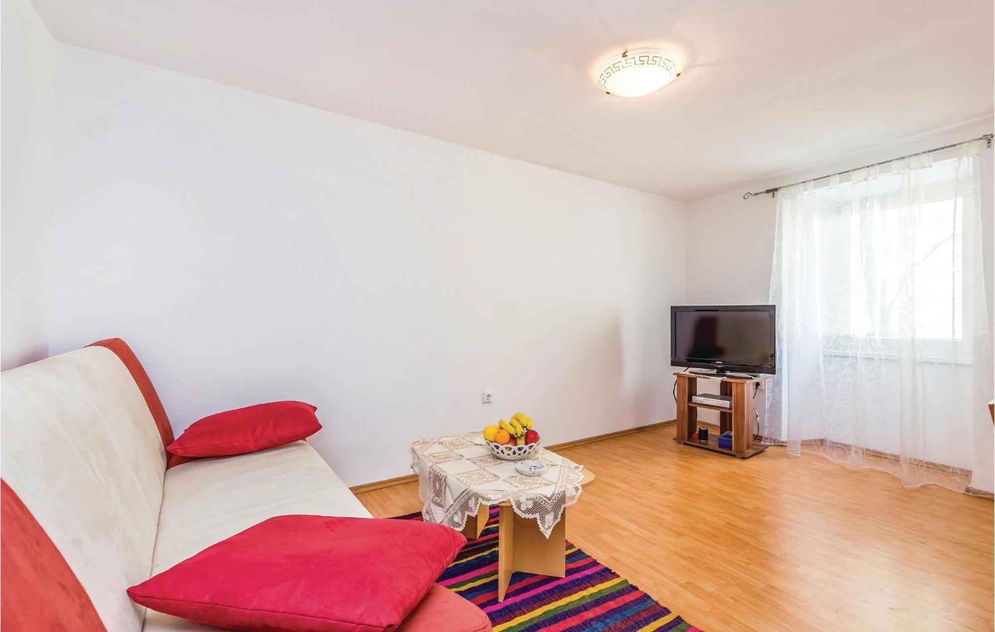 Awesome Apartment In Senj With Wifi Esterno foto