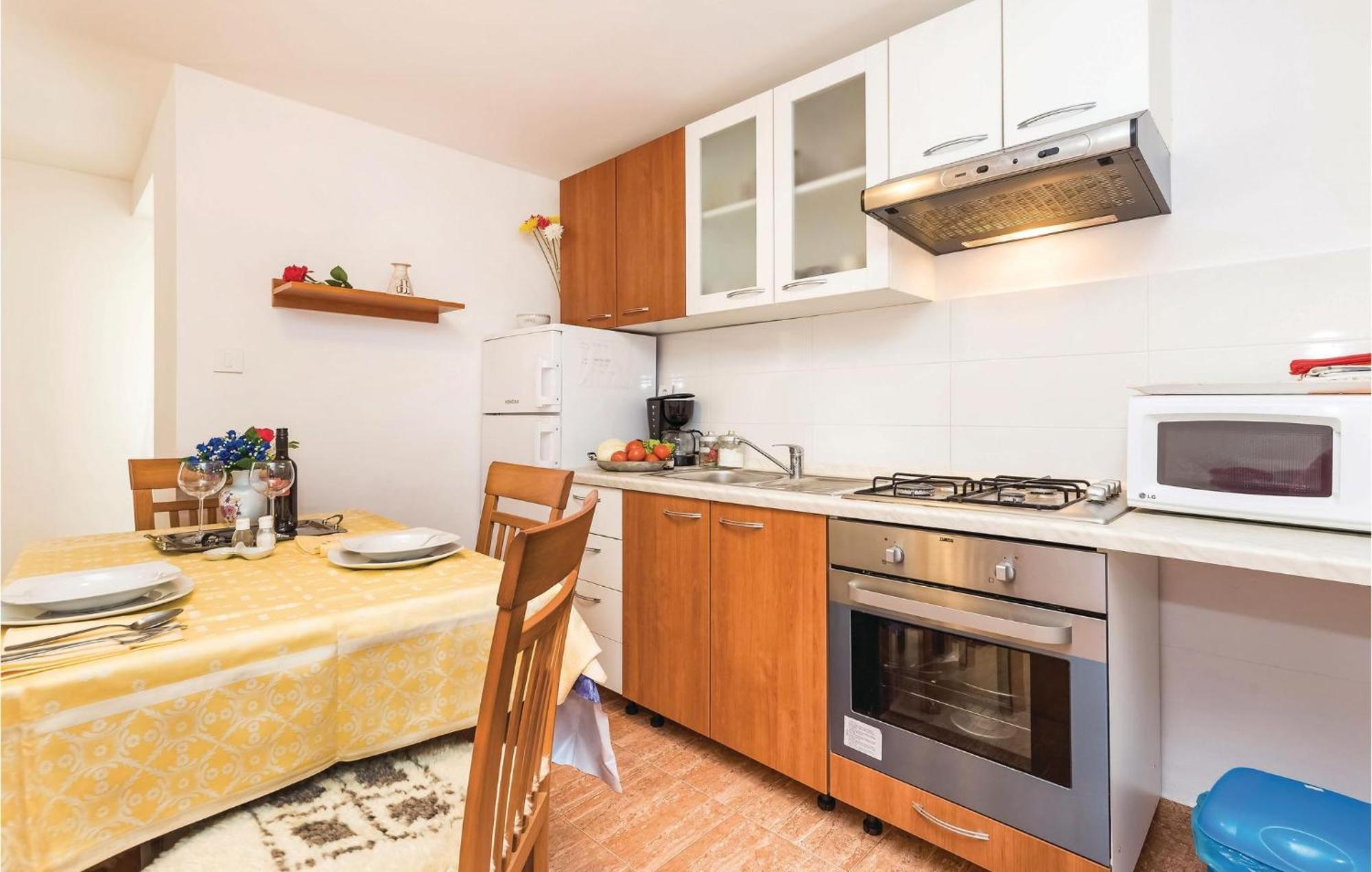 Awesome Apartment In Senj With Wifi Esterno foto