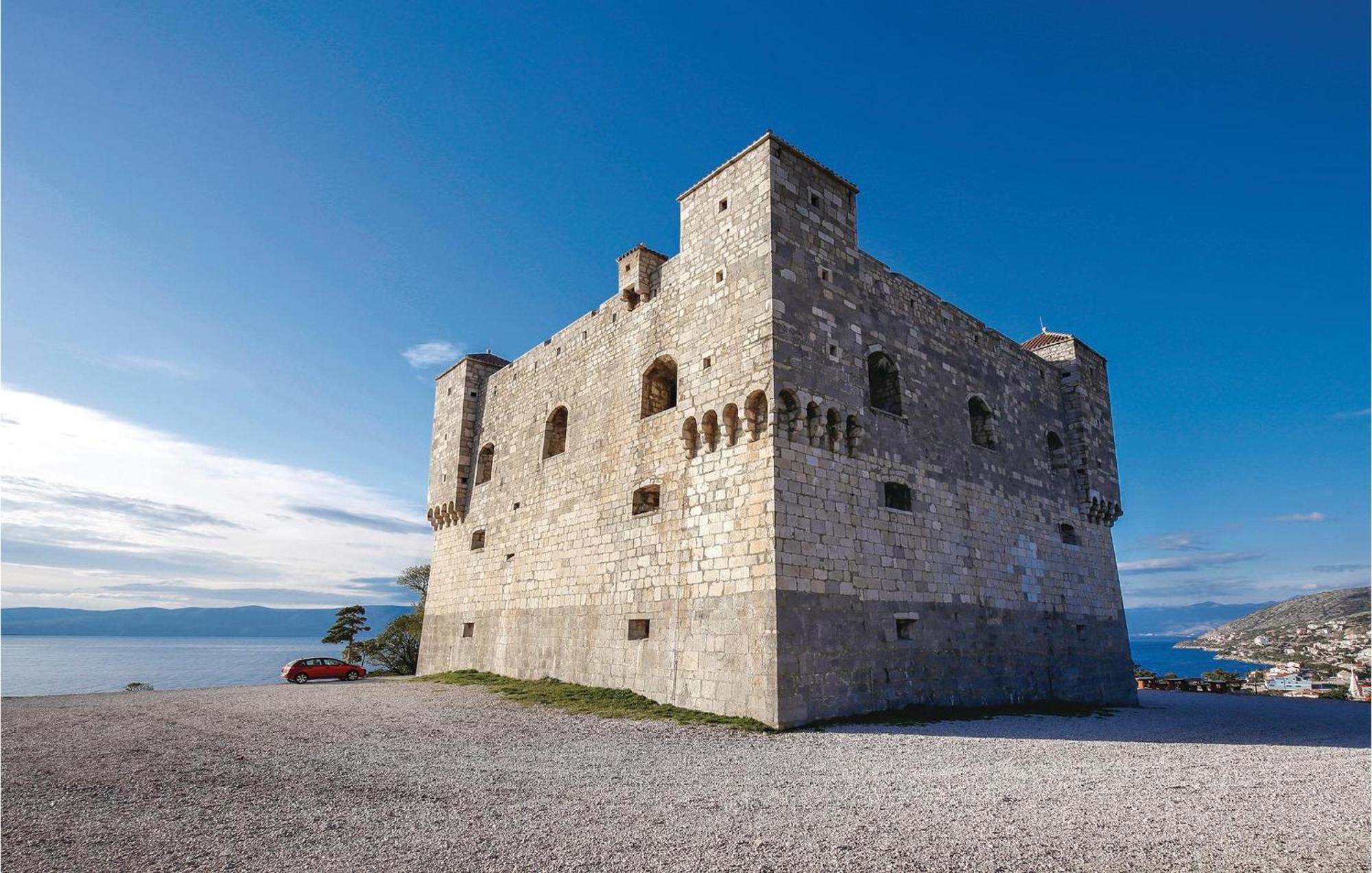 Awesome Apartment In Senj With Wifi Esterno foto